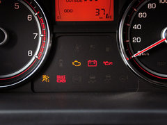 2014款 2.0L 手动 两驱 舒适导航版 5座