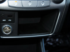2014款 2.0L 手动 两驱 舒适导航版 5座