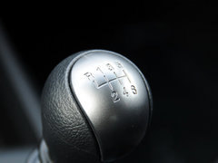 2014款 2.0L 手动 两驱 舒适导航版 5座