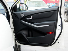 2014款 2.0L 手动 两驱 舒适导航版 5座