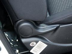 2014款 2.0L 手动 两驱 舒适导航版 5座