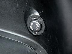 2014款 2.0L 手动 两驱 舒适导航版 5座