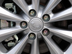2014款 2.0L 手动 两驱 舒适导航版 5座