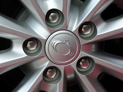 2014款 2.0L 手动 两驱 舒适导航版 5座