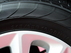 2014款 2.0L 手动 两驱 舒适导航版 5座