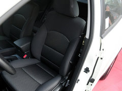 2014款 2.0L 手动 两驱 舒适导航版 5座