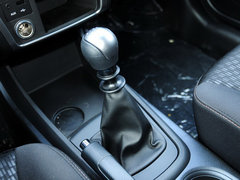 2014款 2.0L 手动 两驱 舒适导航版 5座