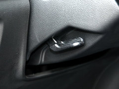 2014款 2.0L 手动 两驱 舒适导航版 5座