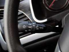 2014款 2.0L 手动 两驱 舒适导航版 5座