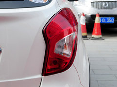 2014款 2.0L 手动 两驱 舒适导航版 5座
