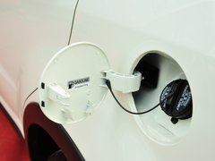 2014款 2.0L 手动 两驱 舒适导航版 5座