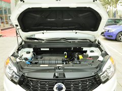 2014款 2.0L 手动 两驱 舒适导航版 5座