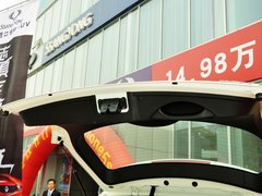 2014款 2.0L 手动 两驱 舒适导航版 5座