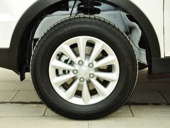 2014款 2.0L 手动 两驱 舒适导航版 5座