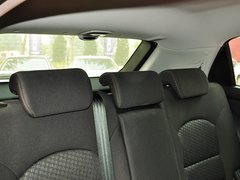 2014款 2.0L 手动 两驱 舒适导航版 5座