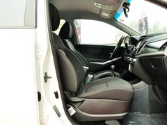 2014款 2.0L 手动 两驱 舒适导航版 5座