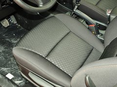 2014款 2.0L 手动 两驱 舒适导航版 5座