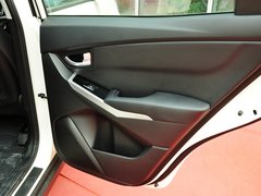 2014款 2.0L 手动 两驱 舒适导航版 5座