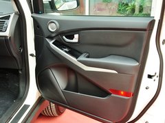 2014款 2.0L 手动 两驱 舒适导航版 5座