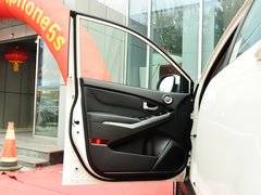 2014款 2.0L 手动 两驱 舒适导航版 5座
