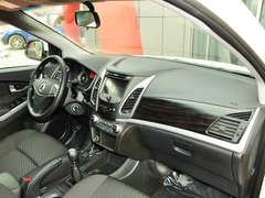 2014款 2.0L 手动 两驱 舒适导航版 5座