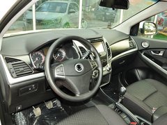 2014款 2.0L 手动 两驱 舒适导航版 5座