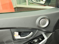 2014款 2.0L 手动 两驱 舒适导航版 5座