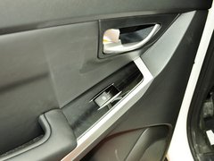 2014款 2.0L 手动 两驱 舒适导航版 5座