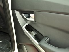 2014款 2.0L 手动 两驱 舒适导航版 5座