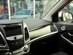 2014款 2.0L 手动 两驱 舒适导航版 5座