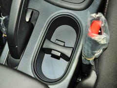 2014款 2.0L 手动 两驱 舒适导航版 5座