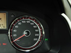 2014款 2.0L 手动 两驱 舒适导航版 5座