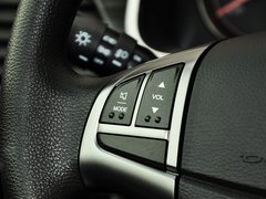 2014款 2.0L 手动 两驱 舒适导航版 5座
