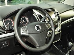 2014款 2.0L 手动 两驱 舒适导航版 5座
