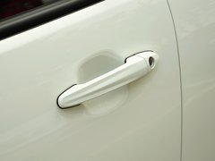 2014款 2.0L 手动 两驱 舒适导航版 5座