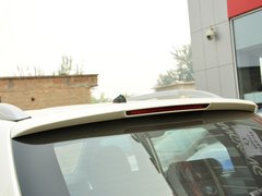 2014款 2.0L 手动 两驱 舒适导航版 5座