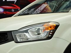 2014款 2.0L 手动 两驱 舒适导航版 5座