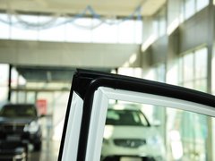2014款 2.0L 自动 两驱豪华导航版 5座