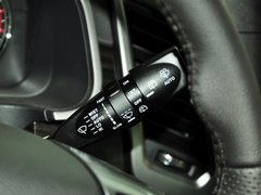 2014款 2.0L 自动 两驱豪华导航版 5座
