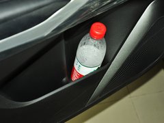 2014款 2.0L 自动 两驱豪华导航版 5座