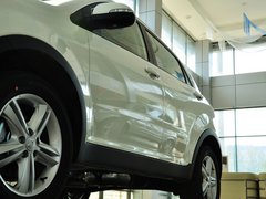 2014款 2.0L 自动 两驱豪华导航版 5座