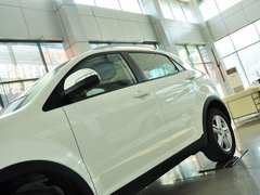 2014款 2.0L 自动 两驱豪华导航版 5座