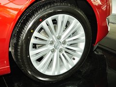 2014款 2.4L 自动 SIDI豪华时尚型