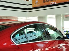 君威 2014款 2.4L 自动 SIDI豪华时尚型