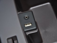 君威 2014款 2.0L 自动 精英时尚型