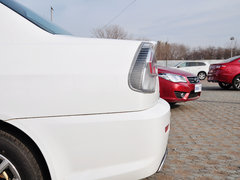 2014款 1.5L 手动 幸福版