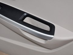 2014款 1.5L 手动 旗舰版