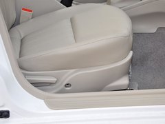 2014款 1.5L 手动 旗舰版
