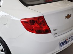2013款 1.4L EMT 三厢 优逸版