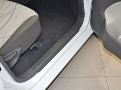 2013款 1.4L EMT 三厢 优逸版